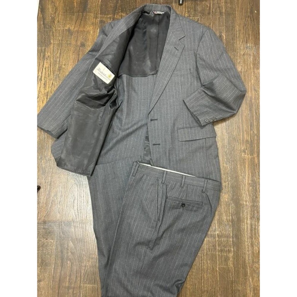 Vintage 70s Hardwick Clothes Gray Pinstripe Wool Suit 42R Blazer 33X30 Pants